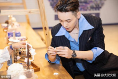 娱乐吃瓜二人,二人生涯的精彩碰撞