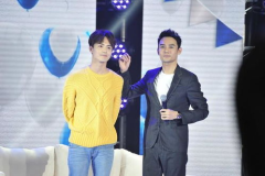 娱乐圈当红明星吃瓜汇总,揭秘明星私生活背后的真相 娱乐圈当红明星吃瓜汇总,揭秘明星私生活背后的真相